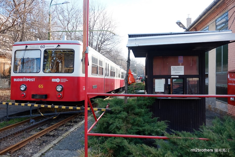 齒軌電車