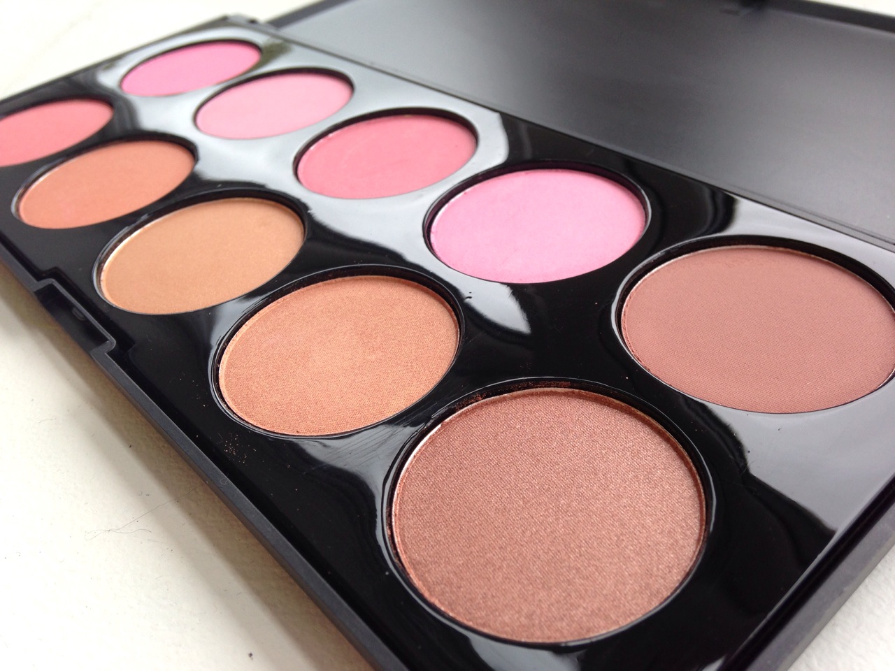 Crown Brush Crownbrush 10 Blusher Palette with Blusher Application Tips!