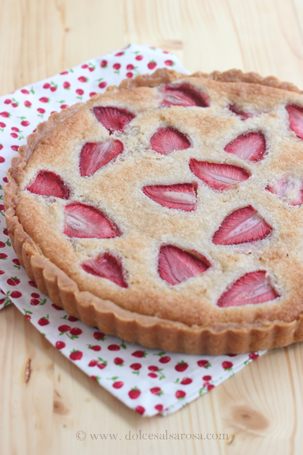 crostata frangipane di fragole