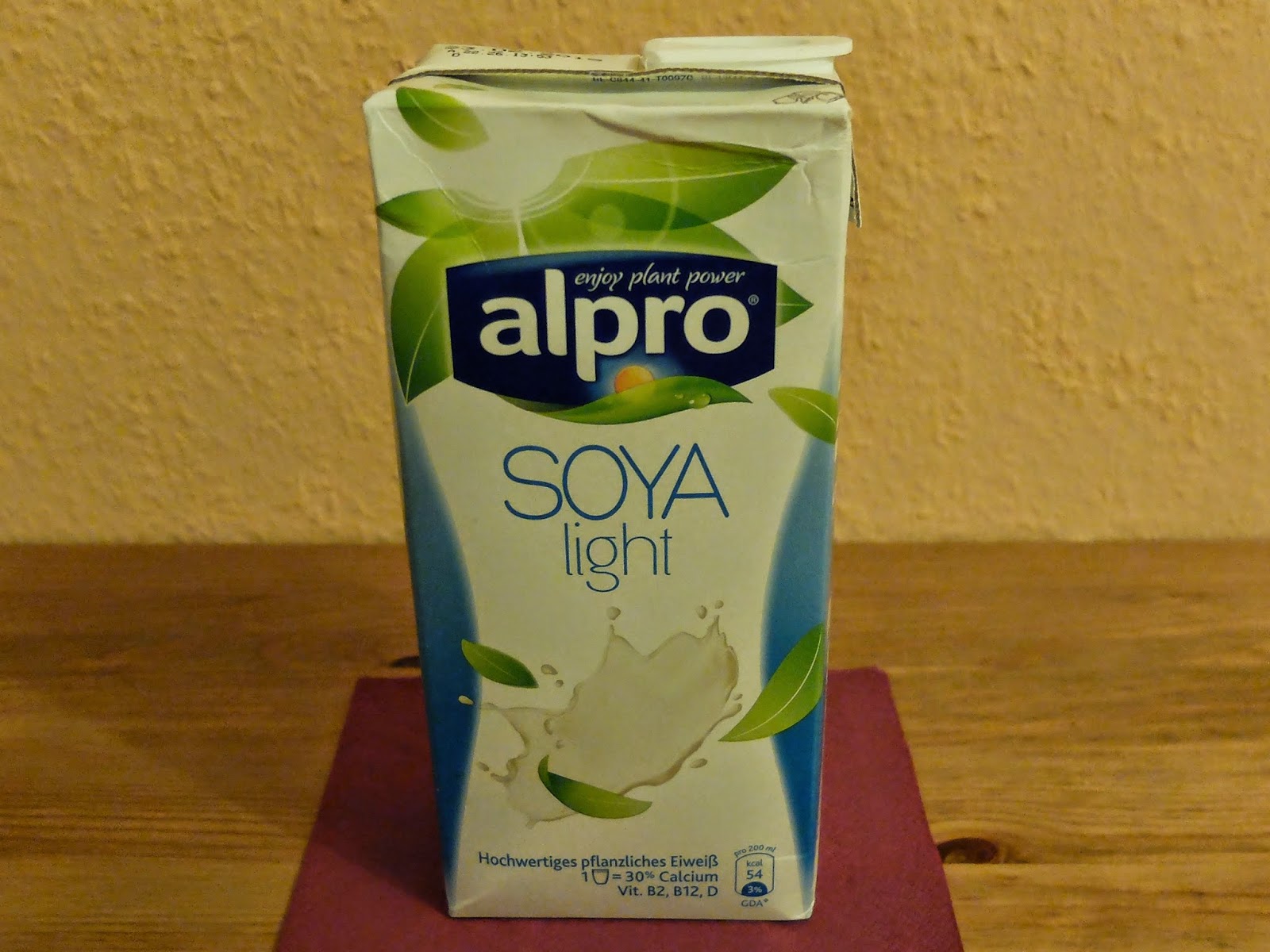 RundumVegan: Vier Sorten Pflanzenmilch im Test