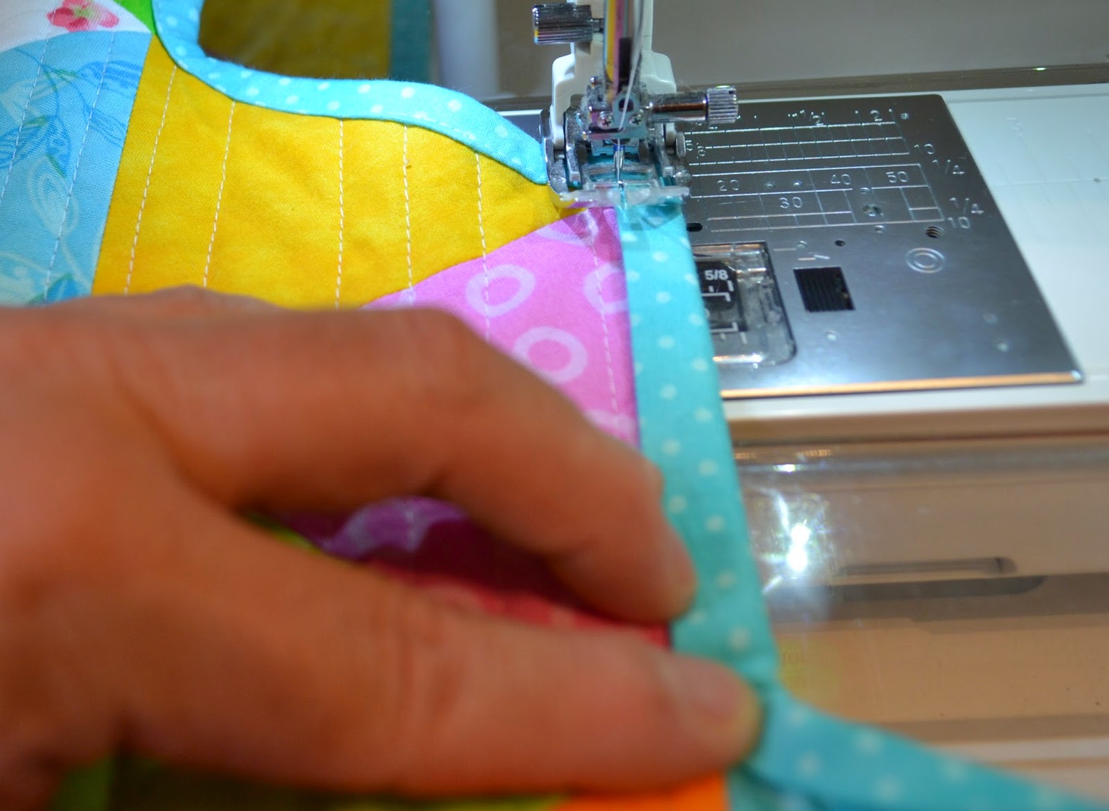 Sew Fresh Quilts Binding Inside Corners Tutorial