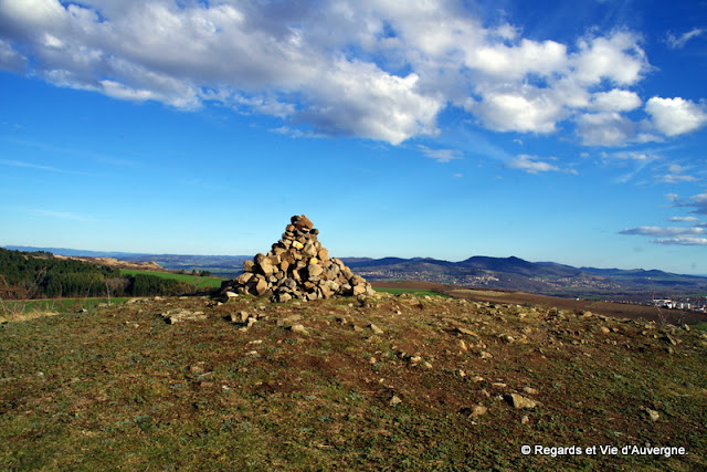 Puy de la Bane et Puy d'Anzelle, Cournon, Auvergne.