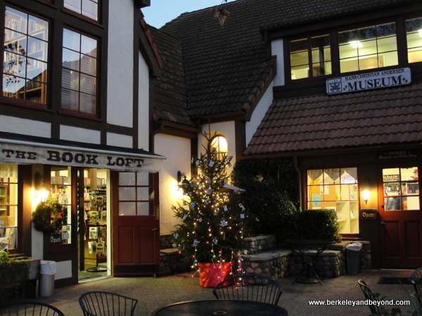 Julefest Christmas tree in courtyard in Solvang, California Julefest Christmas tree in courtyard in Solvang, California