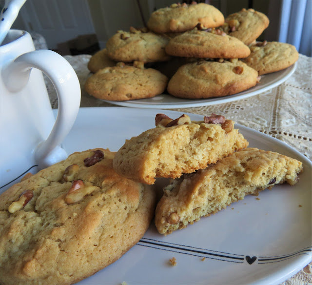 Buttery Maple Walnut Cookies