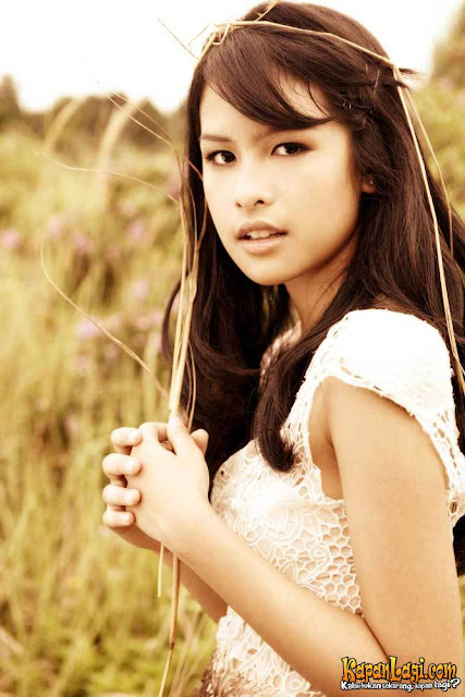 Foto dan Profil Maudy Ayunda | Pacar Baru Afgan 2013