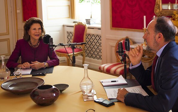 Queen Silvia gave an interview for Henrik Frenkel's podcast Help I have Alzheimer