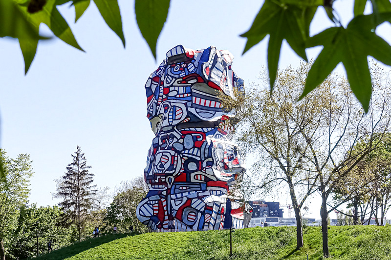 La Tour Aux Figures De Jean Dubuffet Art : La Tour aux Figures, oeuvre-monument de Jean Dubuffet, totem de l