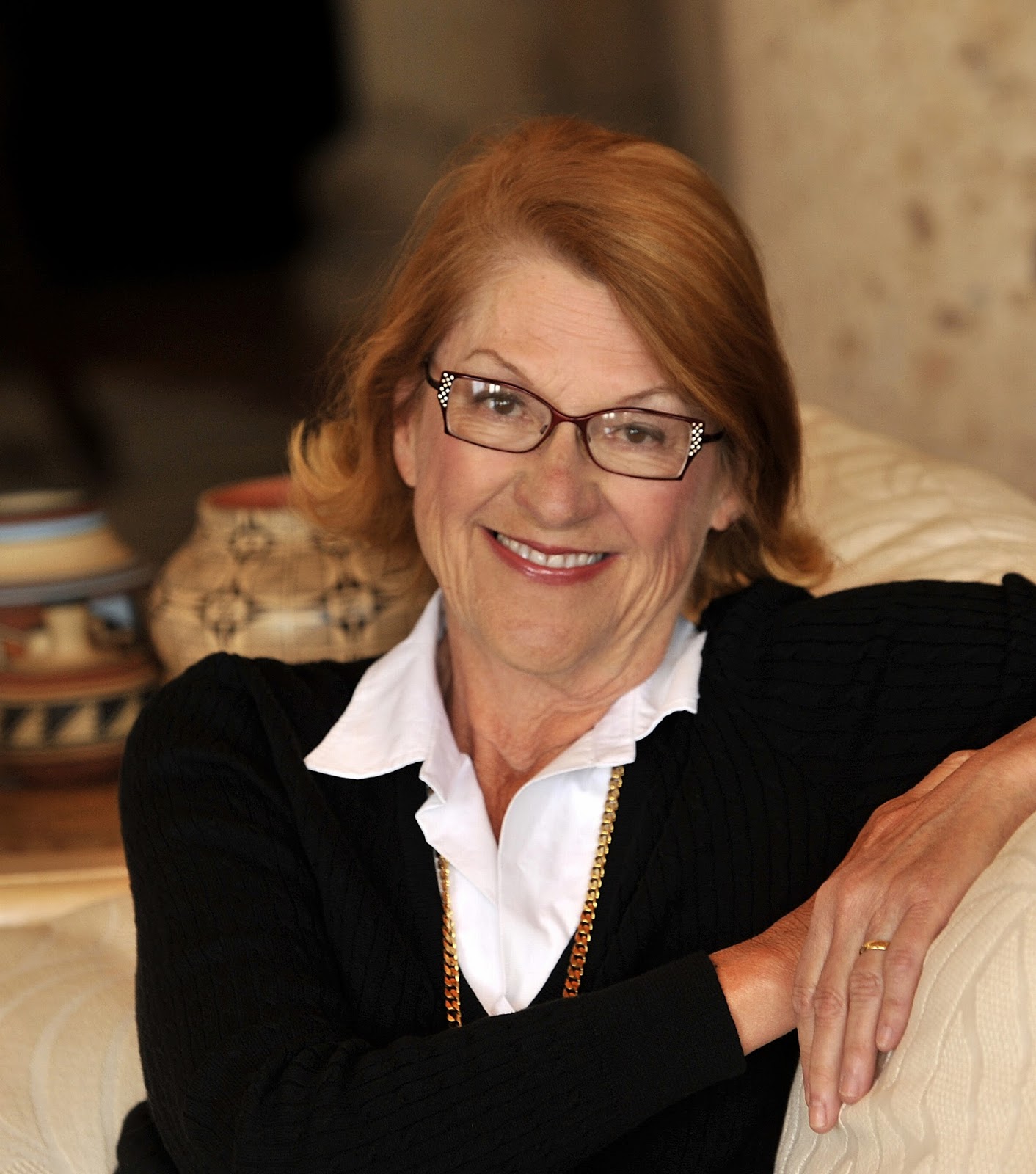 MI BIBLIOTECA PERSONAL Barbara Wood (1947 )