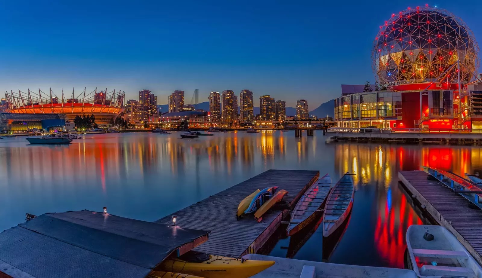 The Great White North : Canada (Travel Guide) - Tours Panda