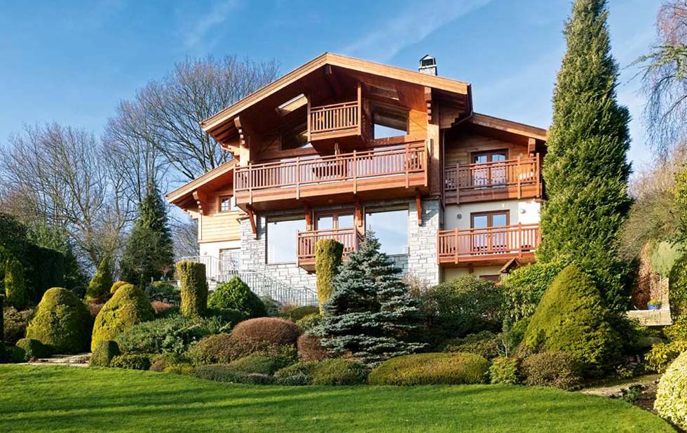 LUXURIA Some Strange Facts About My Happy Place!