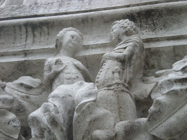 Venise Palais des Doges : Le premier rendez vous chapiteau de la septième colonne du palais des Doges