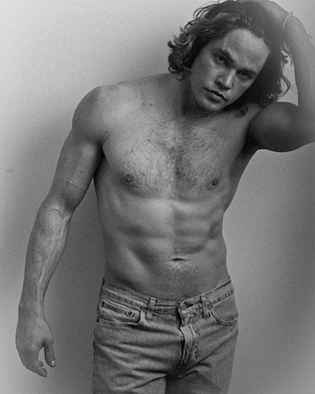 Alexis_Superfan's Shirtless Male Celebs: Advent Calendar 2020: Men Of