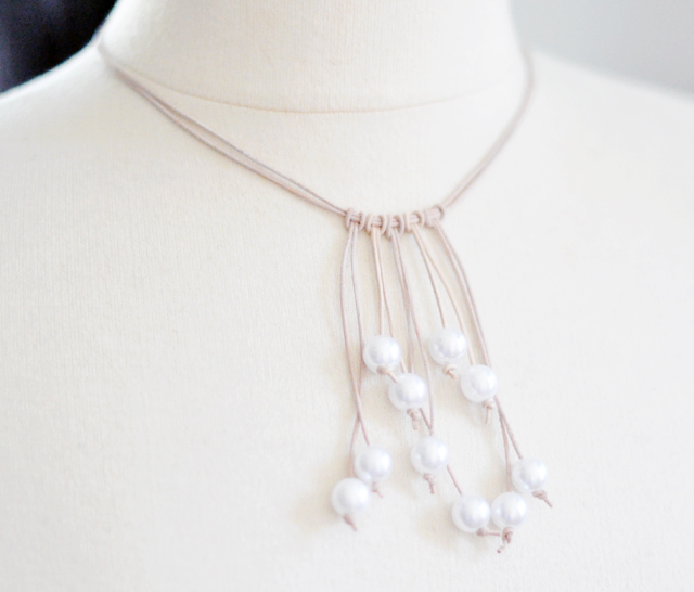 Easy Pearl and Leather Necklace Tutorial / The Beading Gem