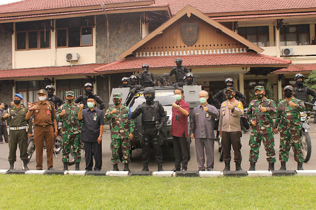 Dandim Sragen Hadiri Lattap Yonif Raider 408/Suhbrastha Dandim Sragen Hadiri Lattap Yonif Raider 408/Suhbrastha