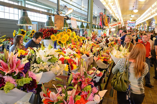 Flower vendors at Pike Place Market