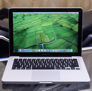 MacBook Pro MD101 Core i5 Mid 2012 di Malang