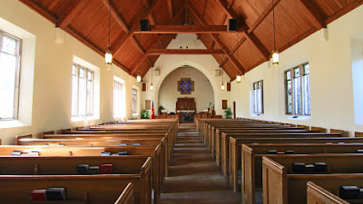 Banyak Gereja Berencana Untuk Buka Kembali Segera di AS