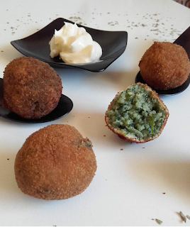 Croquetas de espinacas y Cabrales