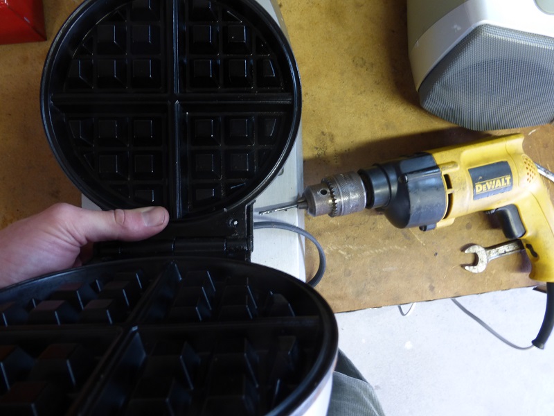 Waffle Iron Repair Greens and Machines