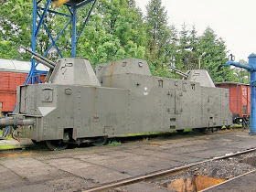 German armored train worldwartwo.filminspector.com