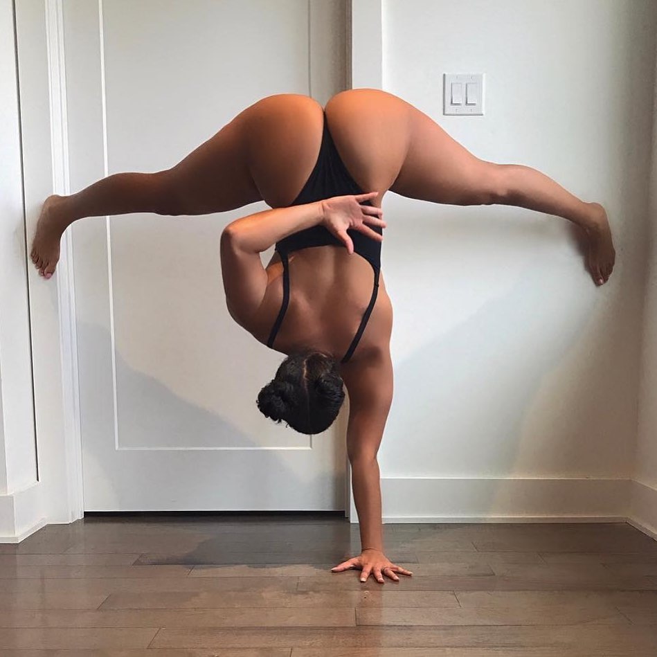 근력과 유연성을 겸비한 처자들