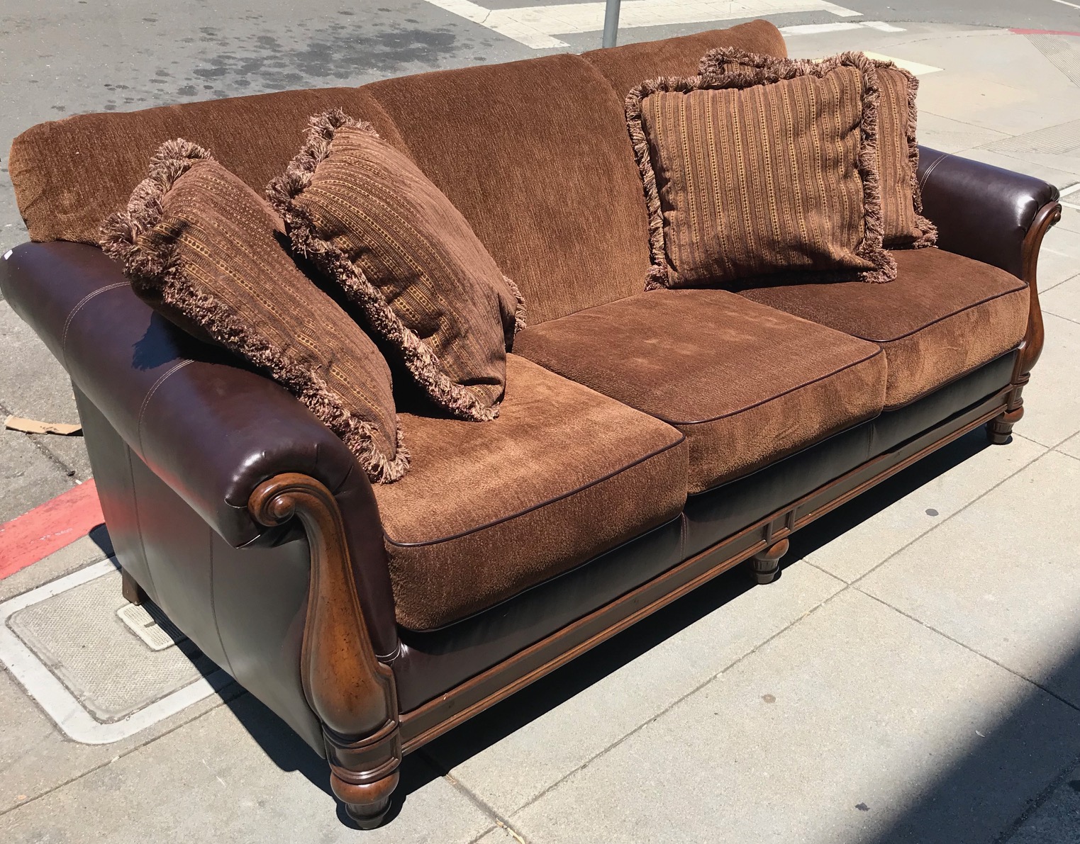 UHURU FURNITURE & COLLECTIBLES **SOLD** 29824 Dura Blend 91” Wide