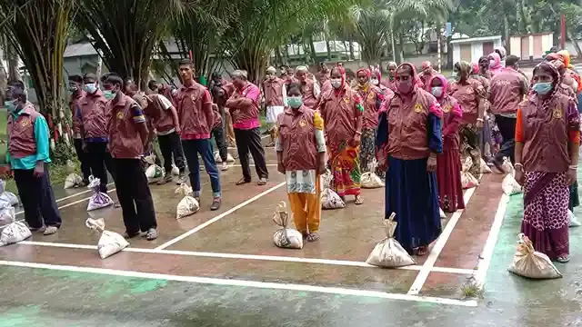 কুড়িগ্রামে অস্বচ্ছল আনসার-ভিডিপি সদস্যদের মাঝে খাদ্য সহায়তা