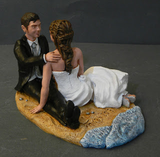 Cake topper romantico regalo matrimonio sposini mare statuette orme magiche