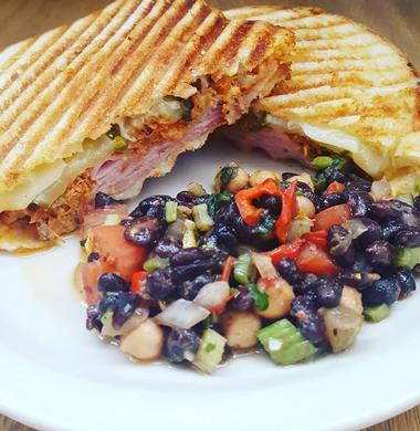Wild Oats Bakery & Cafe