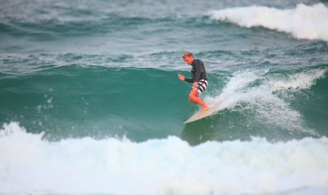 TieJuan Surf GATO HEROI SURF