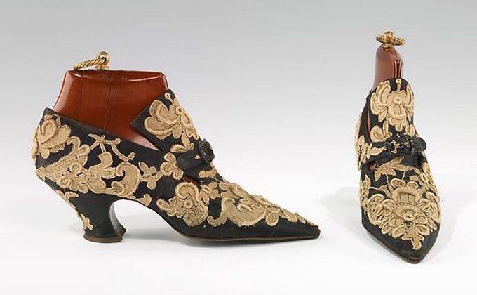 eighteenth century 18th shoes luis XVI leather heel