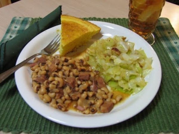 Black eyed peas recipe by nephresha the cooking coach Real Cajun Cooking - Pure and Simple: Black-eyed Peas and Cabbage