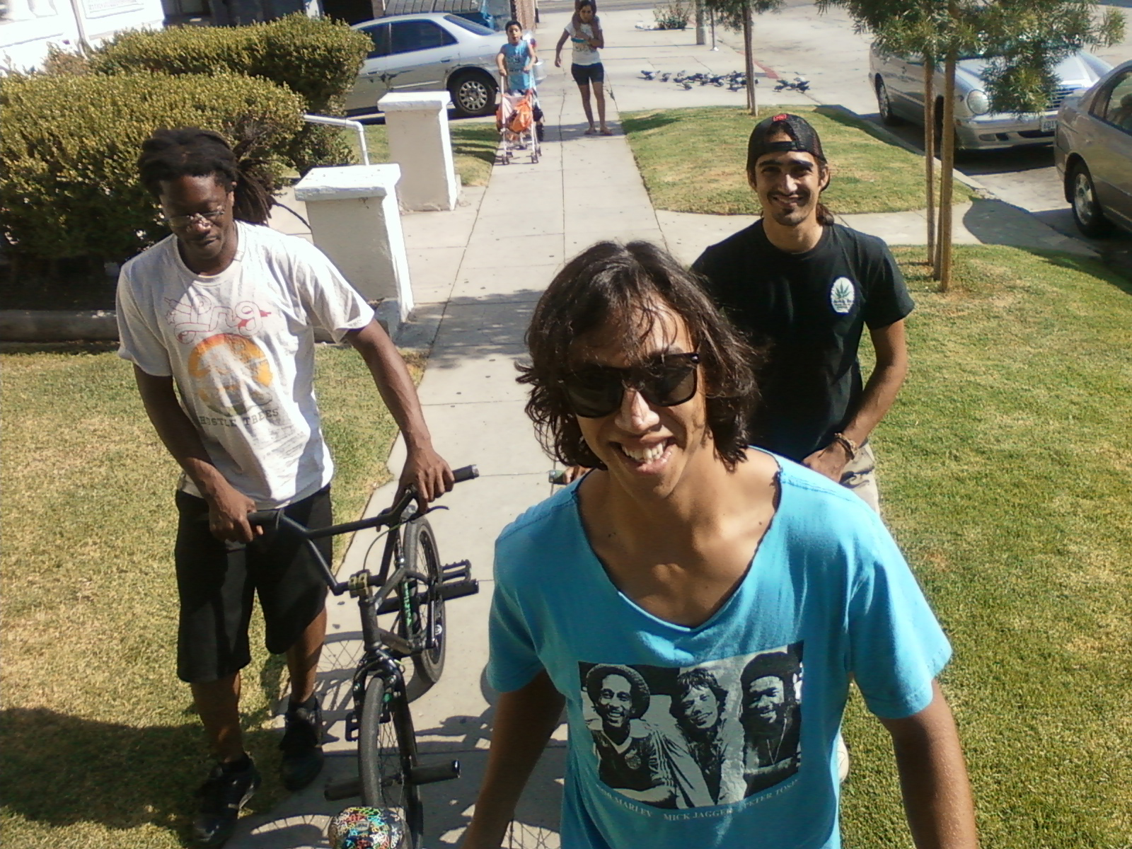 FlatMode: Trifling Tour Begins!