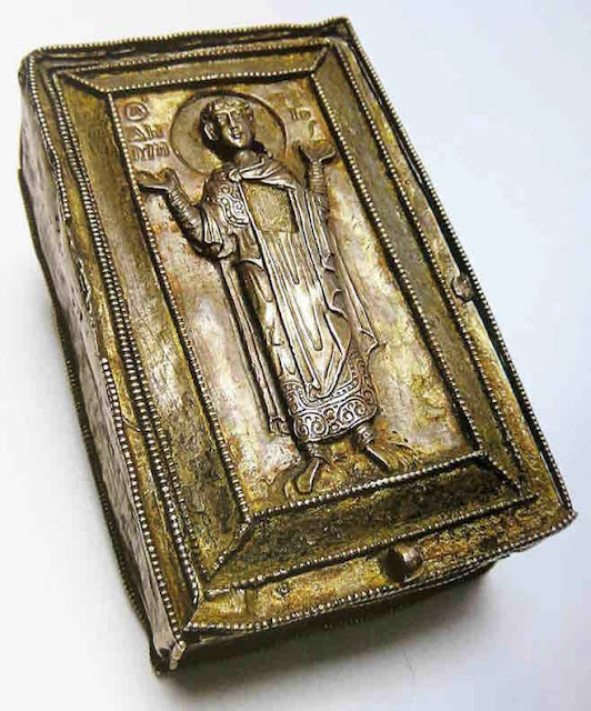 Πρωτότυπο βυζαντινό εγκόλπιο λειψανοθήκη με αίμα και μύρο του Αγίου Δημητρίου http://leipsanothiki.blogspot.be/