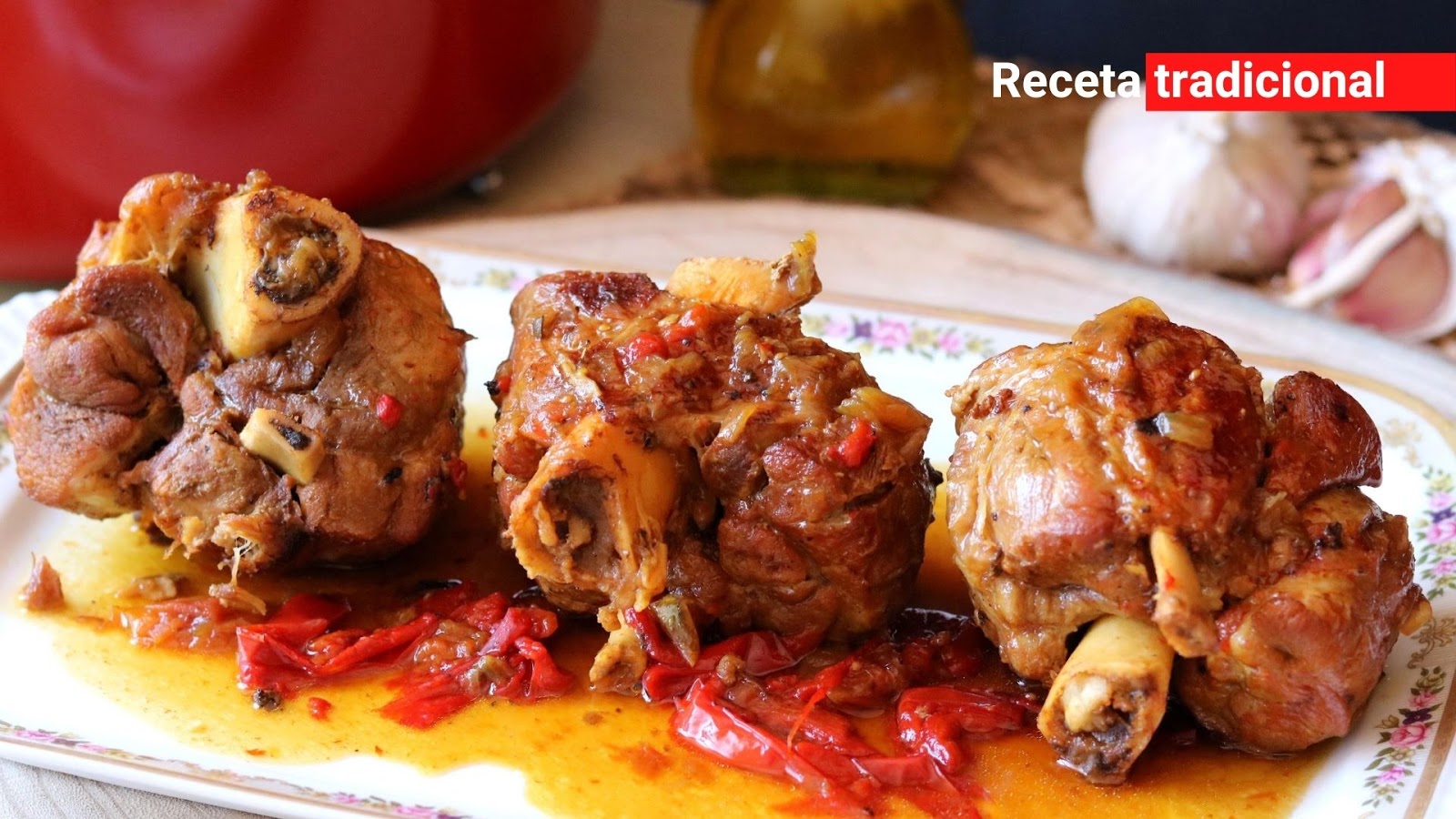 Codillo de cerdo guisado en cazuela con salsa Recetas Fácil con Bela