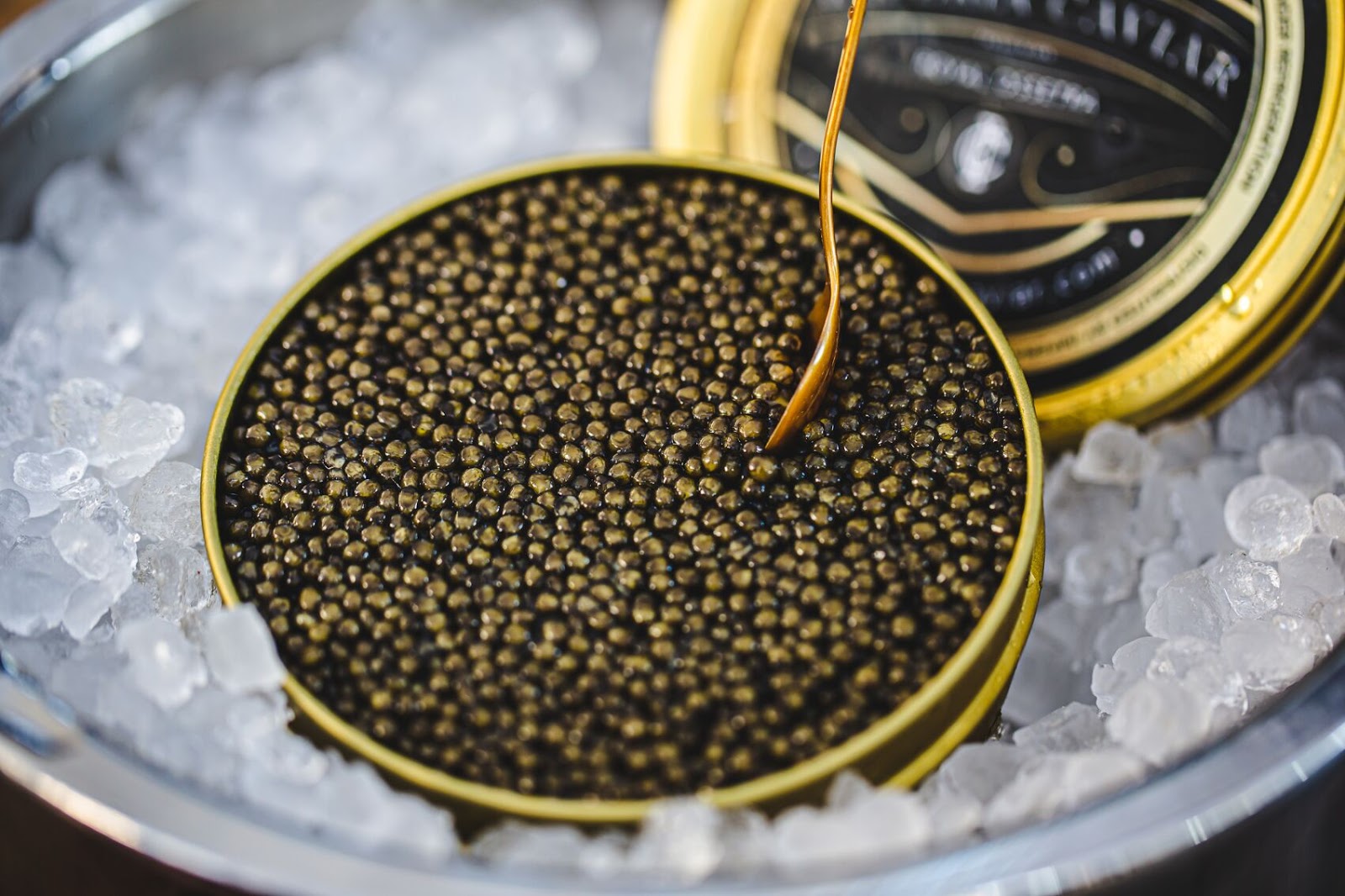 Цена черной икры в россии. Черная икра. Черная икра маленькая баночка. Caviar икра. Натуральная черная икра.