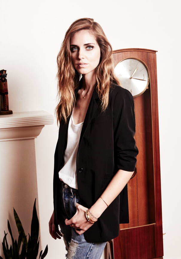 Parisienne: well-fitting black blazer