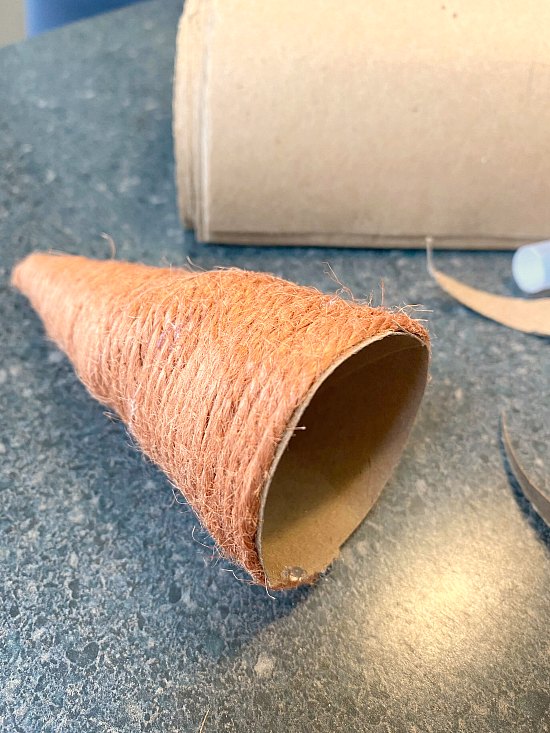 DIY Jute Carrots for Spring Decorating