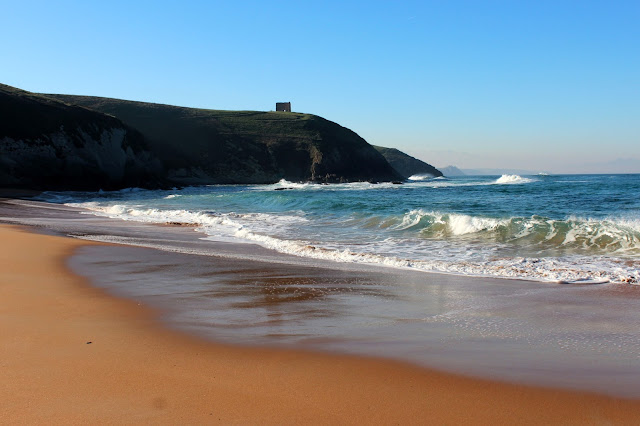 Olas en la playa del Sable. Suances