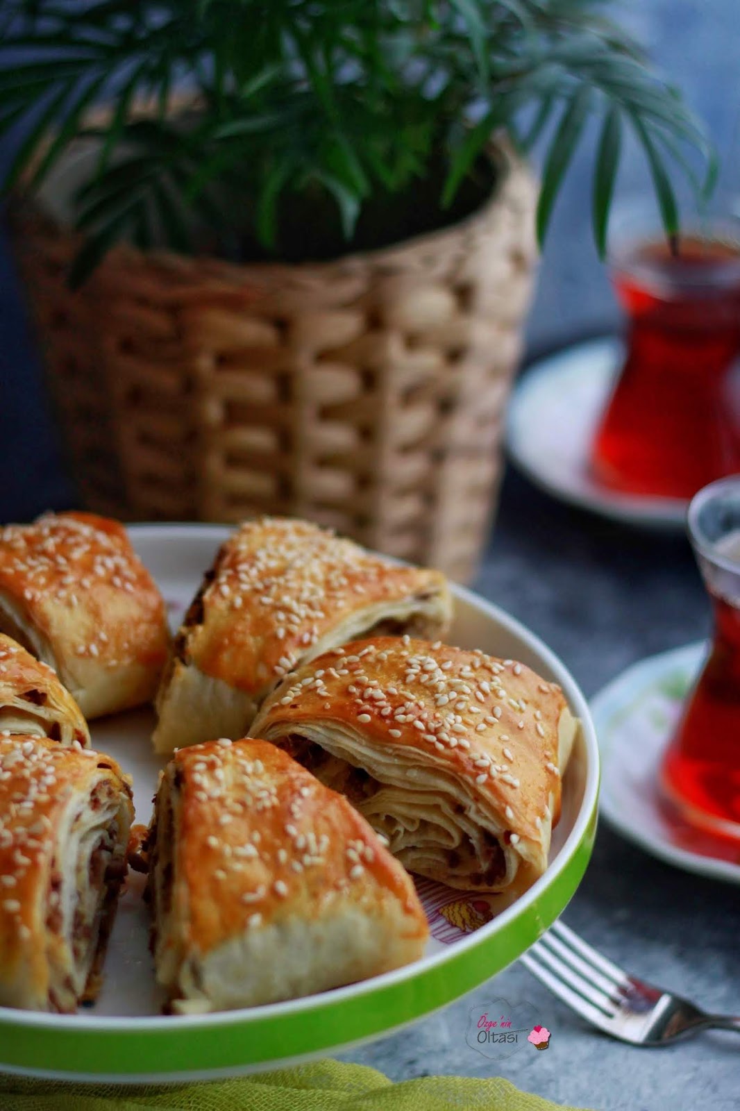 Kıymalı Çıtır Börek Özge�nin Oltası Tam Ölçülü Tarifler