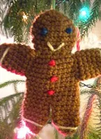 http://www.ravelry.com/patterns/library/gingerbread-cookie-guys