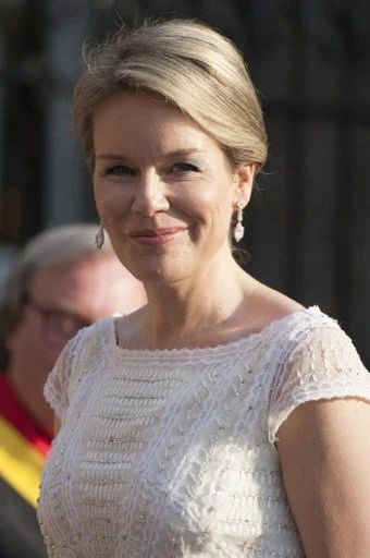 Queen Mathilde attended a concert at the Abbaye du Val-Dieu. Queen Mathilde wore Alice By Temperley London lace Dress.