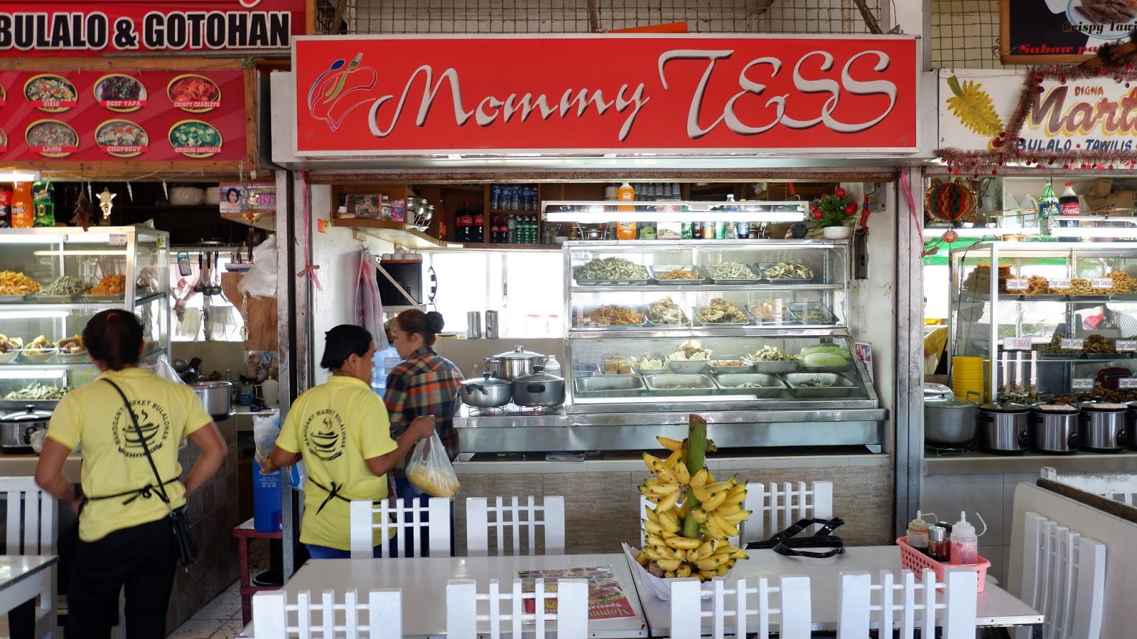 BULALOHAN at MAHOGANY MARKET Tagaytay City