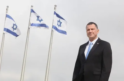 Yuli Edelstein no olho do furacão Yuli Edelstein no olho do furacão