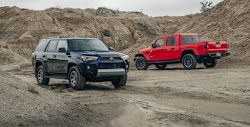 bug vehicle better between which gladiator 4runner cardrive jeep toyota