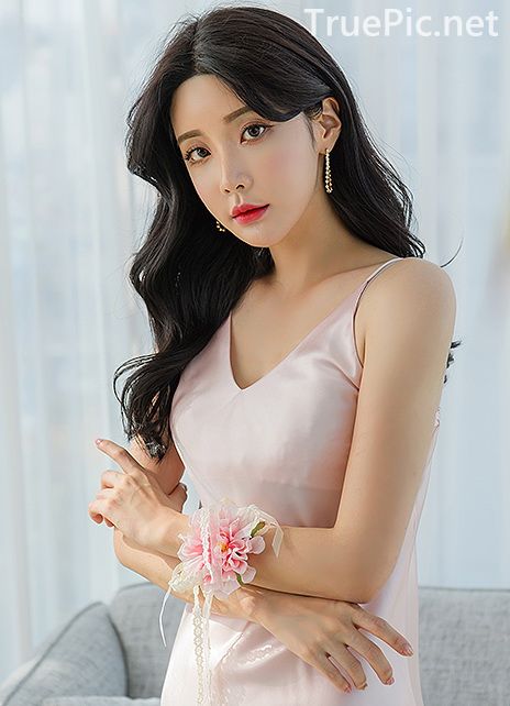 Korean hot model fashion - Yoo Gyeong - Light pink and Black Basic Slip dress