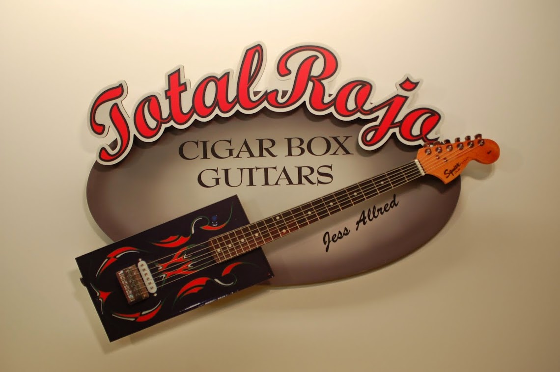 TotalRojo Guitars