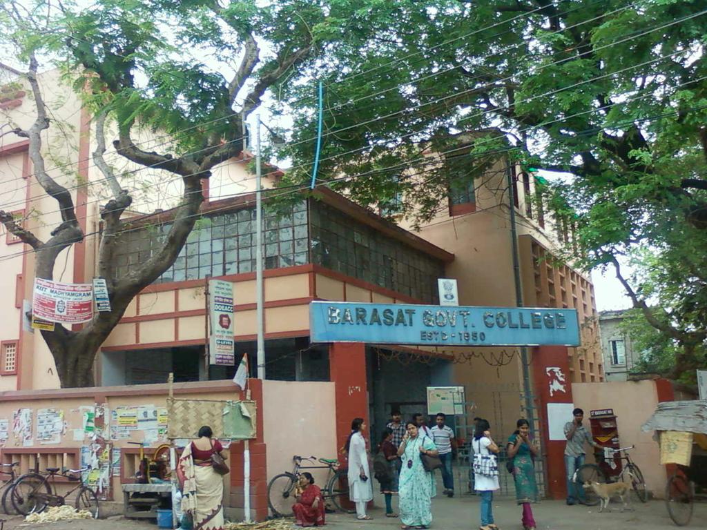 BARASAT: Barasat Govt College BARASAT: Barasat Govt College