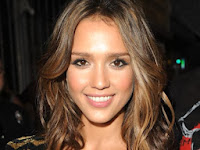 Picture of Actress Jessica Alba who struggled with an eating disorder