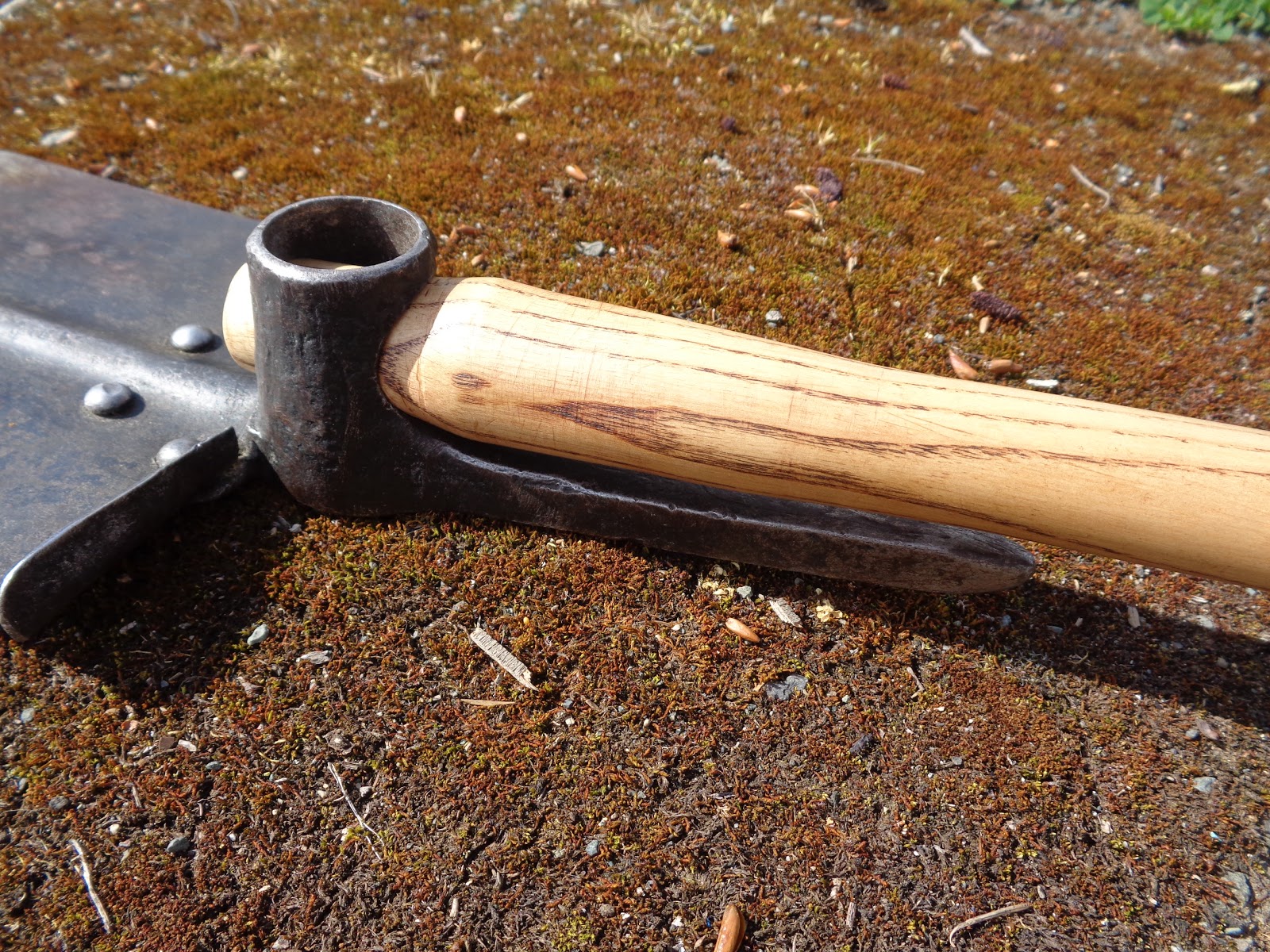 Four Bees Portuguese Entrenching Tool, Model 1909, Model 1911, Portugese Expeditionary Forces